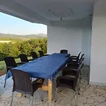 Vikendica Hangover بيت للعطل